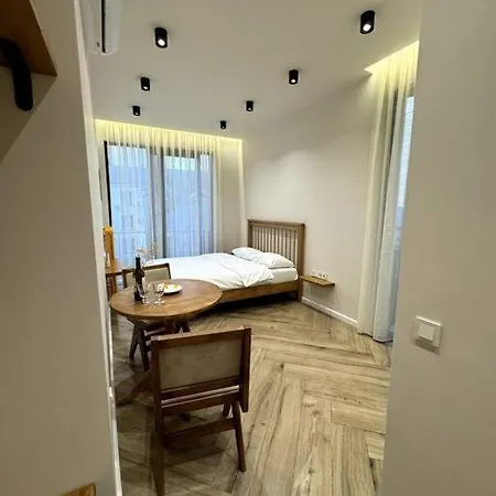Niari Apartment 2 In Old Батуми Экстерьер фото