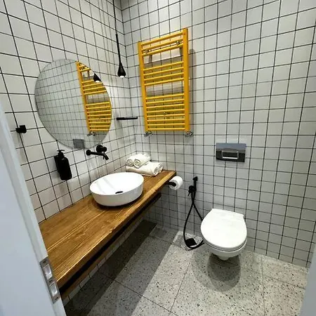 Niari Apartment 2 In Old Батуми Экстерьер фото